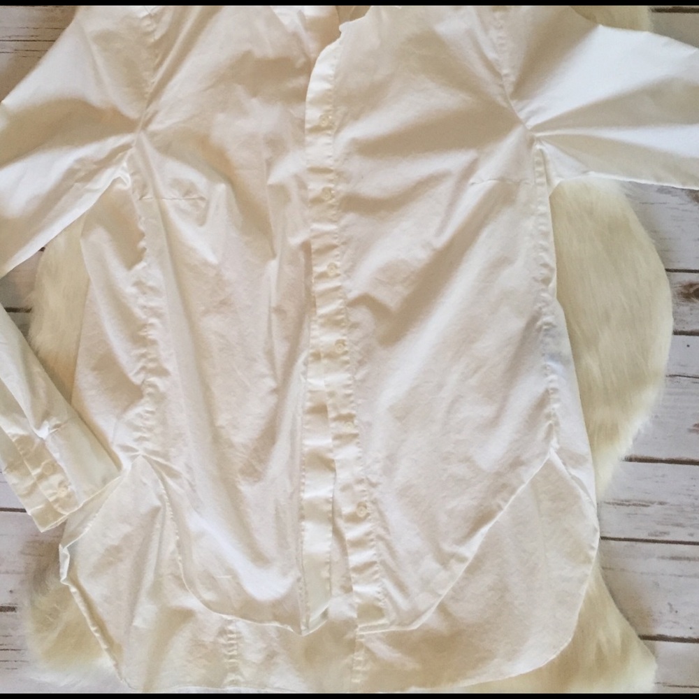 Basic white button up - Picture 2 of 2